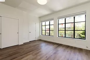 1565 32nd St, Oakland, CA 94608 - Photo 3