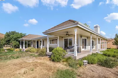 9050 Highland Rd, Livermore, CA 94551 - Photo 3