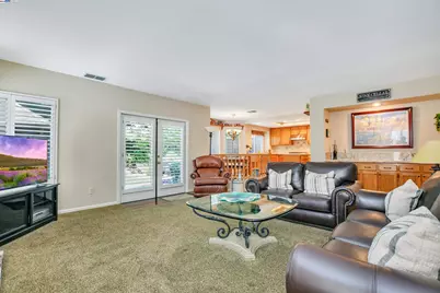 4528 Fallow Way, Antioch, CA 94509 - Photo 15