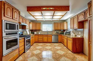 3073 Shane Dr, Richmond, CA 94806 - Photo 13