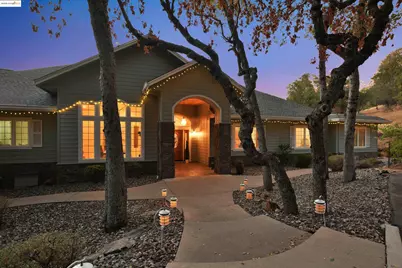 16096 Parkridge Ave, Sonora, CA 95370 - Photo 3