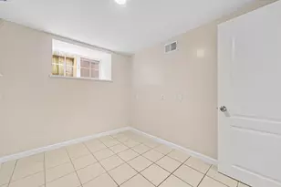 931 23rd St, Oakland, CA 94606 - Photo 35
