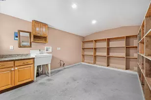 931 23rd St, Oakland, CA 94606 - Photo 41