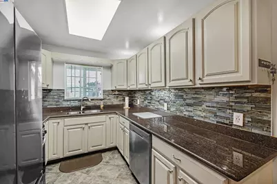 31518 Medinah St, Hayward, CA 94544 - Photo 5