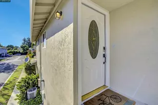 1356 Del Rio Cir, Concord, CA 94518 - Photo 27