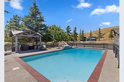 8191 Highland Rd, Livermore, CA 94551 - Photo 35