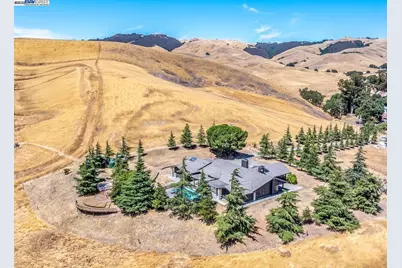 8191 Highland Rd, Livermore, CA 94551 - Photo 55