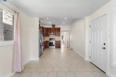 1539 International Blvd, Oakland, CA 94606 - Photo 31