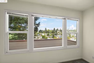829 Vermont St, Oakland, CA 94610 - Photo 7