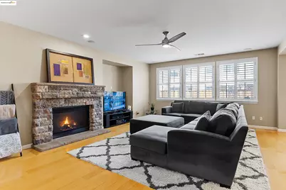 5282 Fern Ridge Cir, Discovery Bay, CA 94505 - Photo 7