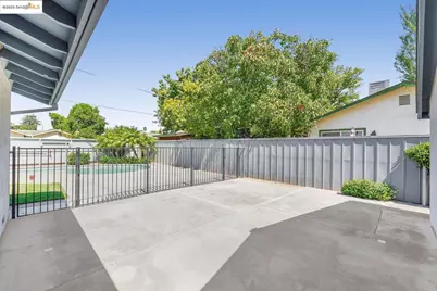 2011 Regis Dr, Davis, CA 95618 - Photo 27