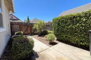 1870 Zurlo Way, Sacramento, CA 95835 - Photo 43