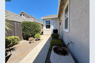 1870 Zurlo Way, Sacramento, CA 95835 - Photo 41