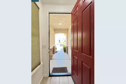 1870 Zurlo Way, Sacramento, CA 95835 - Photo 5