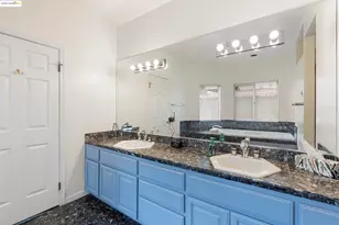 2745 Butters Dr, Oakland, CA 94602 - Photo 21