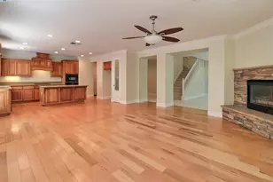 531 Half Moon Ct, Discovery Bay, CA 94505 - Photo 17