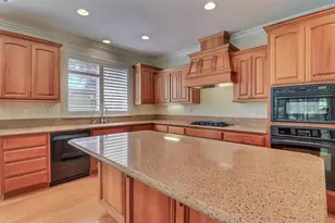 531 Half Moon Ct, Discovery Bay, CA 94505 - Photo 13