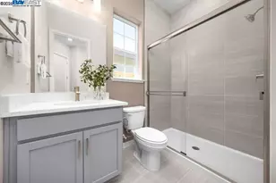 527 Fiorino St, Mountain House, CA 95391 - Photo 5