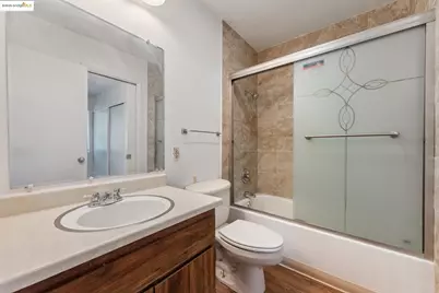 9663 Elmview, Oakland, CA 94603 - Photo 41
