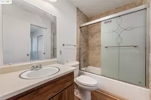 9663 Elmview, Oakland, CA 94603 - Photo 41