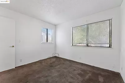 9663 Elmview, Oakland, CA 94603 - Photo 31
