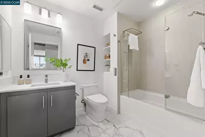 311 2nd St #405, Oakland, CA 94607 - Photo 17