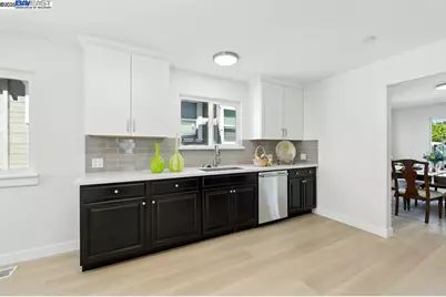 1739 22nd St, Oakland, CA 94606 - Photo 17