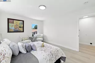 1739 22nd St, Oakland, CA 94606 - Photo 27