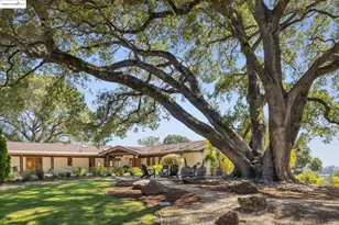 1531 Foster Rd, Napa, CA 94558 - Photo 57