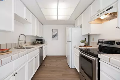 3754 Stoneglen N, Richmond, CA 94806 - Photo 7