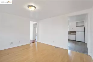 8806 Dowling St, Oakland, CA 94605 - Photo 11