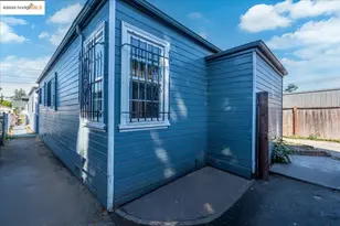 8806 Dowling St, Oakland, CA 94605 - Photo 23