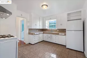 8806 Dowling St, Oakland, CA 94605 - Photo 9