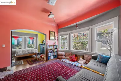 462 Cavour St, Oakland, CA 94618 - Photo 11