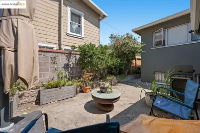 462 Cavour St, Oakland, CA 94618 - Photo 19