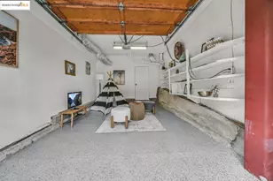 5925 Outlook Ave, Oakland, CA 94605 - Photo 33