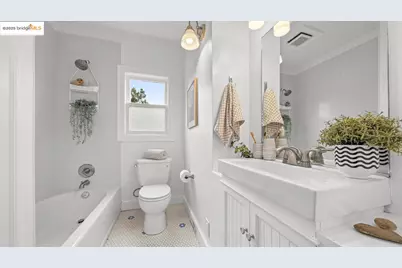 5925 Outlook Ave, Oakland, CA 94605 - Photo 27
