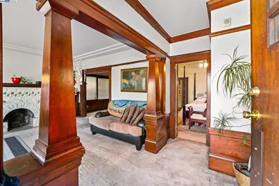 835 Apgar St, Oakland, CA 94608 - Photo 3