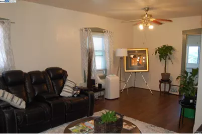 5103 Fairfax Ave, Oakland, CA 94601 - Photo 7