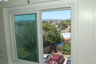 5103 Fairfax Ave, Oakland, CA 94601 - Photo 9