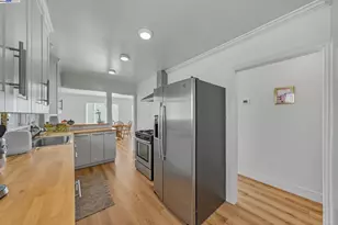 17 Prospect Dr, San Rafael, CA 94901 - Photo 17