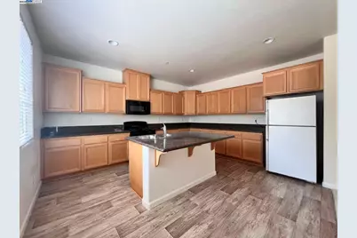 10626 Cherise Way, Stockton, CA 95209 - Photo 5