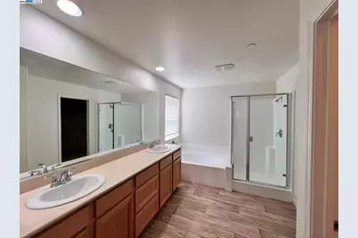 10626 Cherise Way, Stockton, CA 95209 - Photo 19