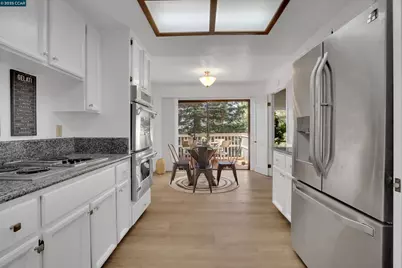 1120 Holmes Way, Hayward, CA 94541 - Photo 15