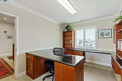 212 9th St, Oakland, CA 94607 - Photo 5