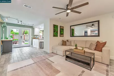 2207 Bridgeport Way, Martinez, CA 94553 - Photo 7