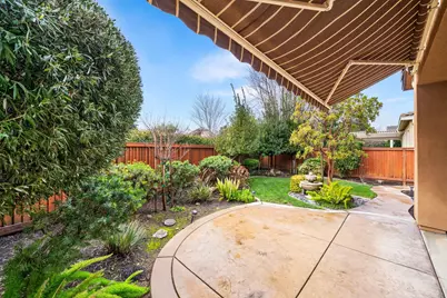 1033 Malbec Ln, Brentwood, CA 94513 - Photo 33