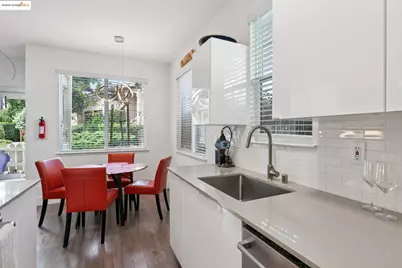 15 Shoreline Ct, Richmond, CA 94804 - Photo 9