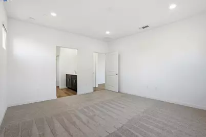 335 Astilbe Street, Discovery Bay, CA 94505 - Photo 5