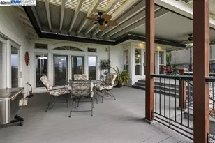 6038 Gleneagles Ct, Redding, CA 96003 - Photo 43